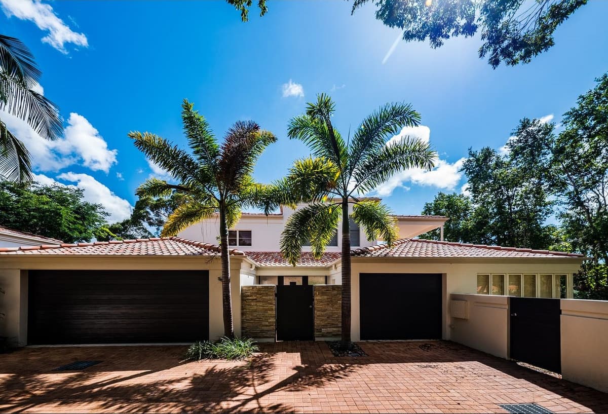 759 / 61 Noosa Springs Drive